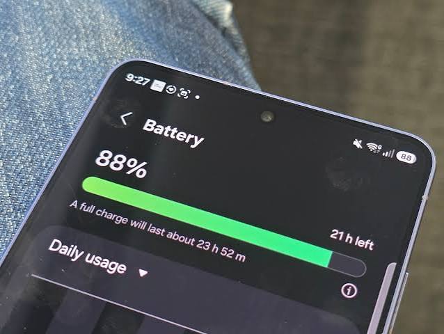Samsung continues to balance a large battery with the performance demands of its flagship hardware